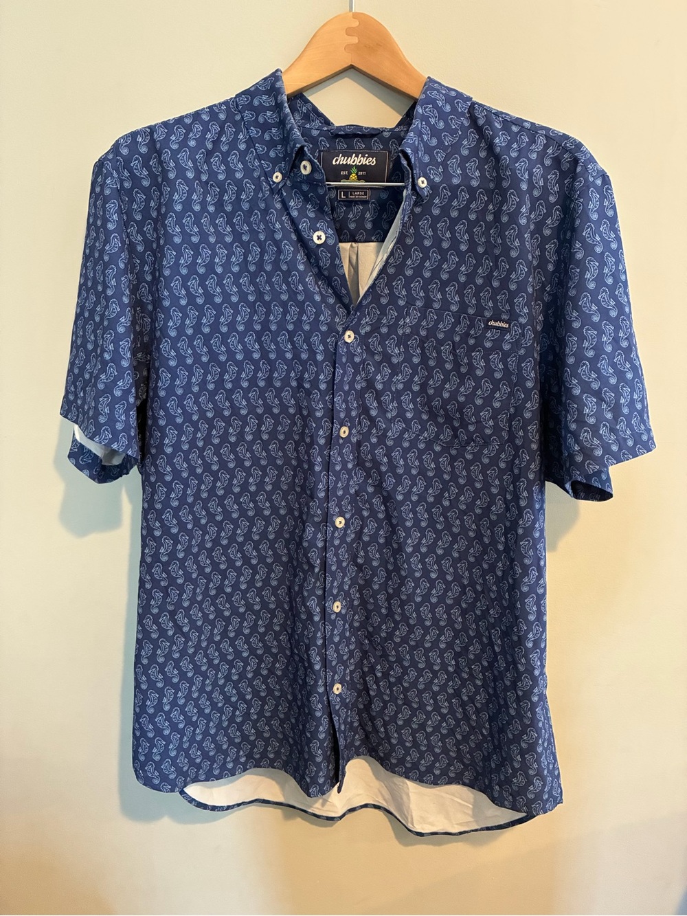 chubbies Men's Navy Blue Short Sleeve Button-Up Shirt